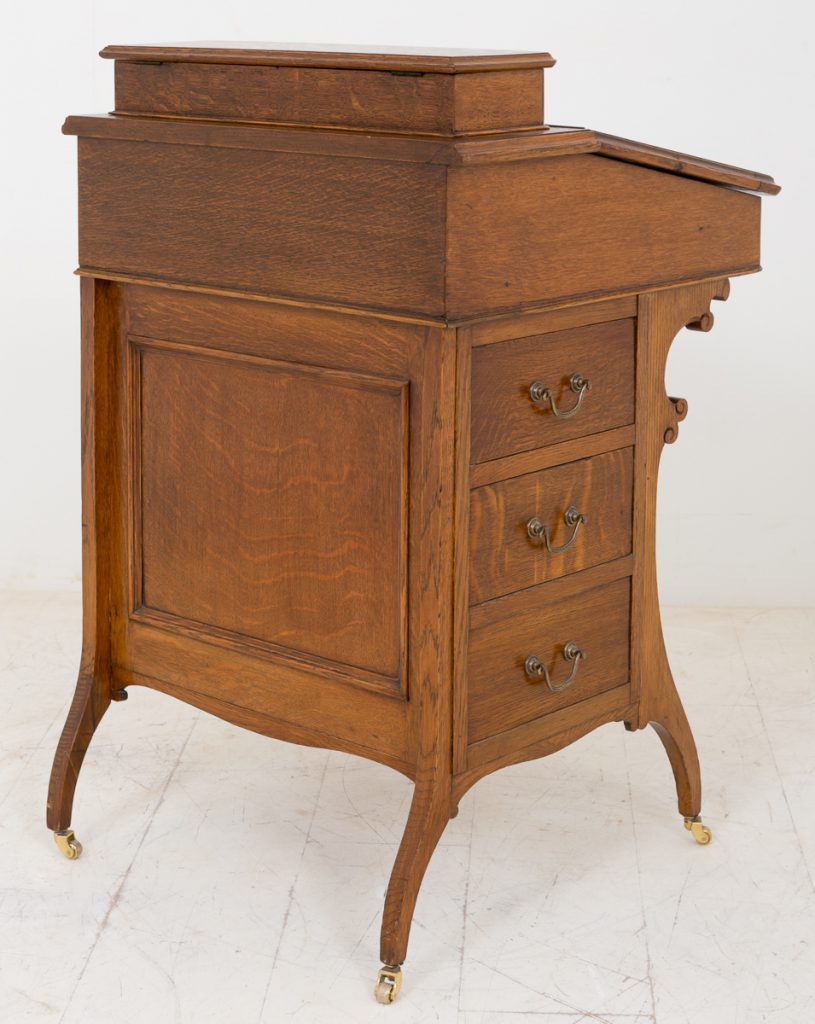 Oak Arts and Crafts Style Davenport