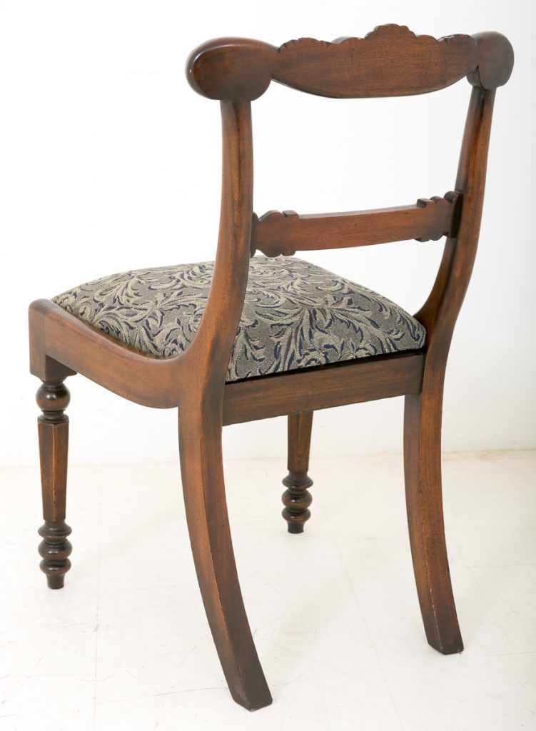 Set of 12 William IV Mahogany dining Chairs