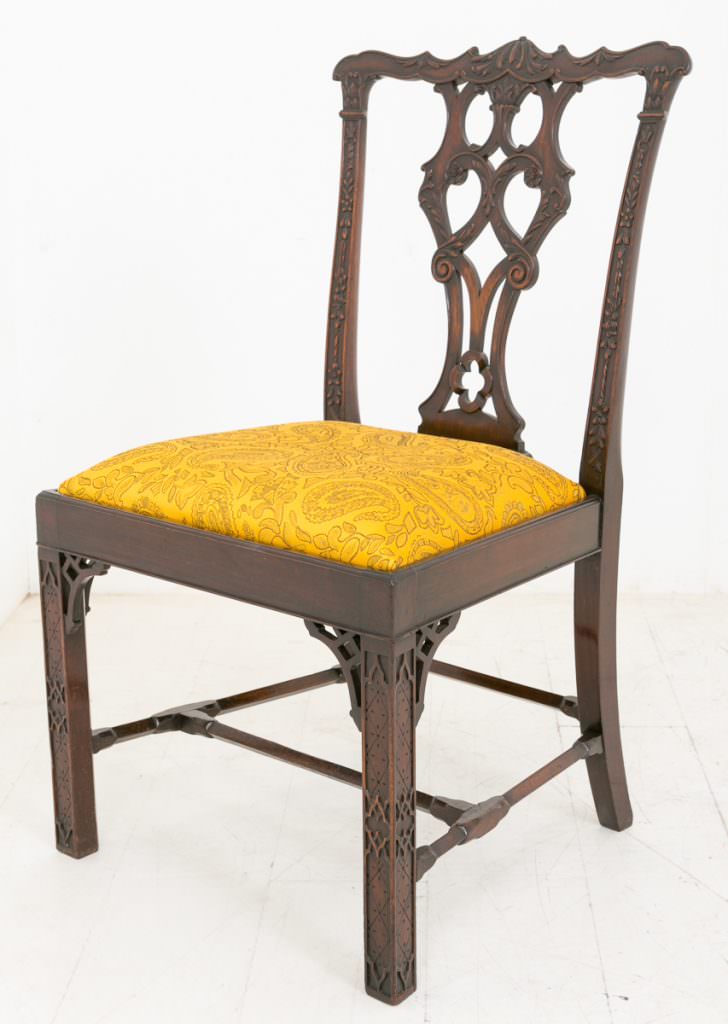 Stunning Set of 6 Mahogany Chippendale Style Dining chairs