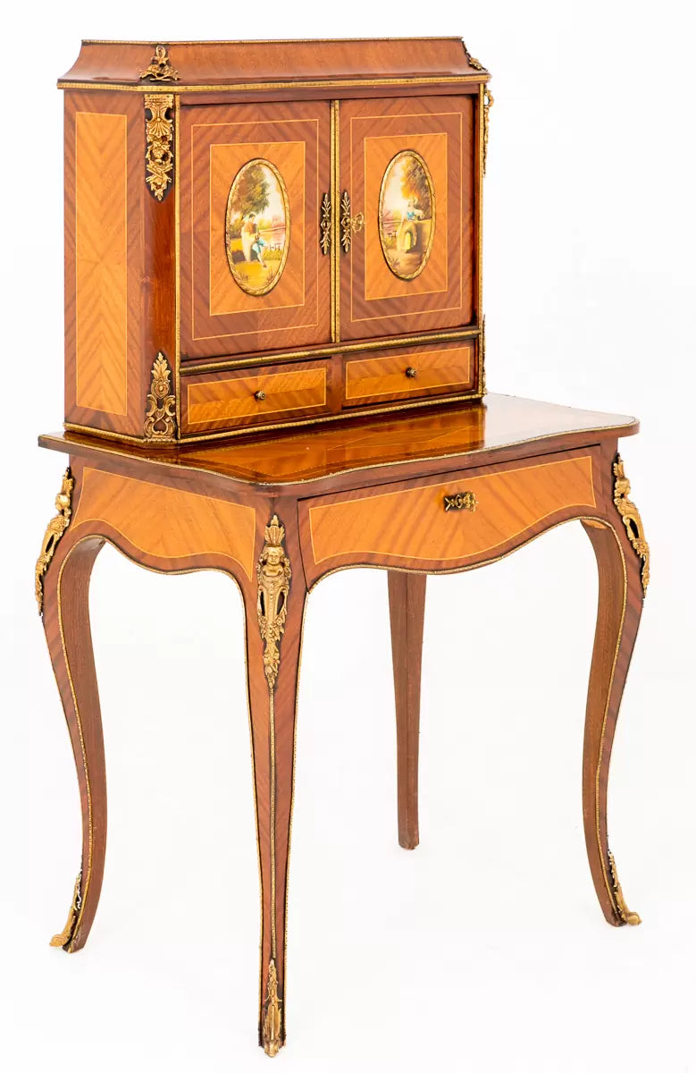 Very Pretty Mahogany and Walnut Bon du Jour