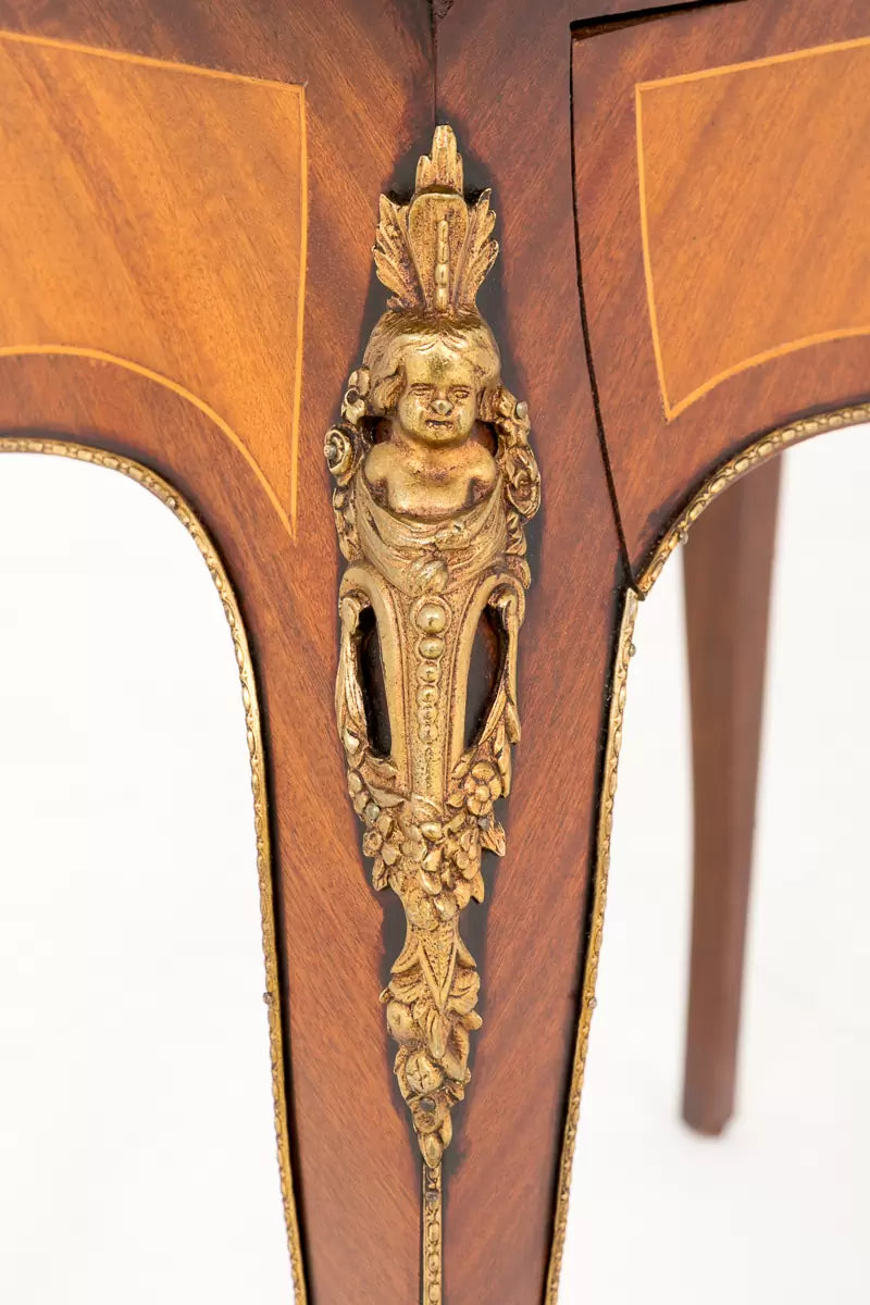 Very Pretty Mahogany and Walnut Bon du Jour