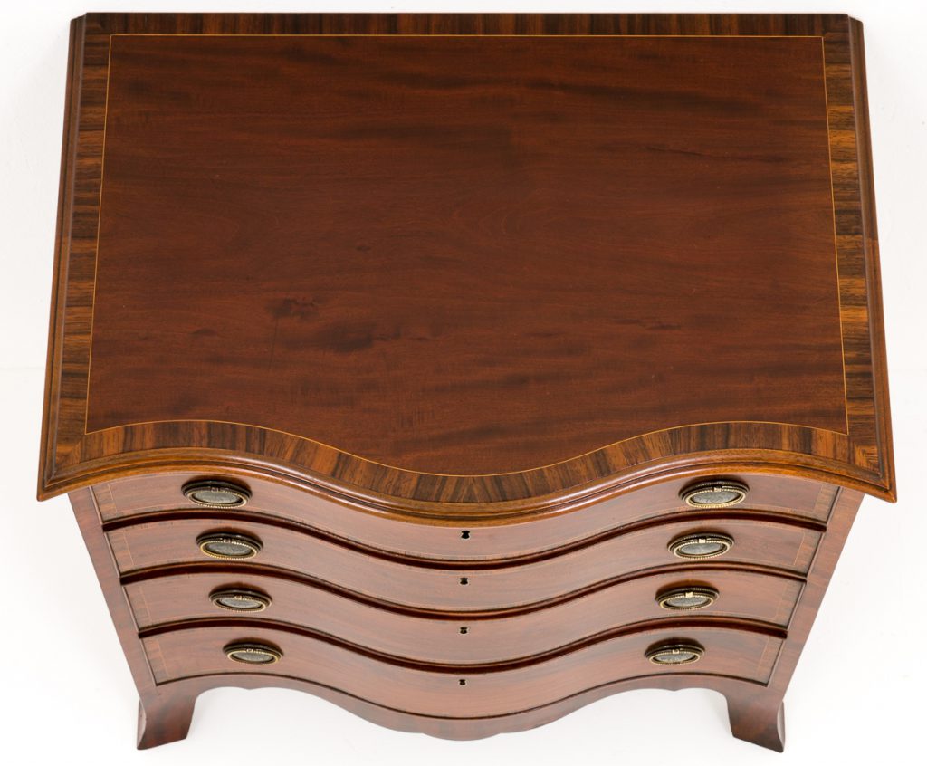 Mahogany Serpentine Chest of Drawers