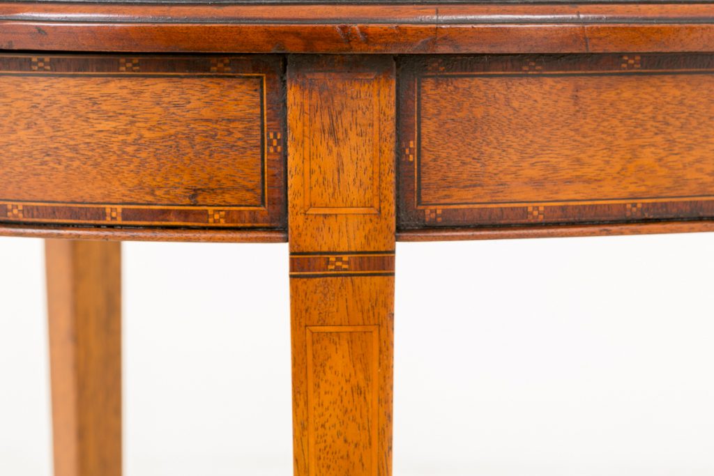 Sheraton Revival Oval Mahogany Occasional Table