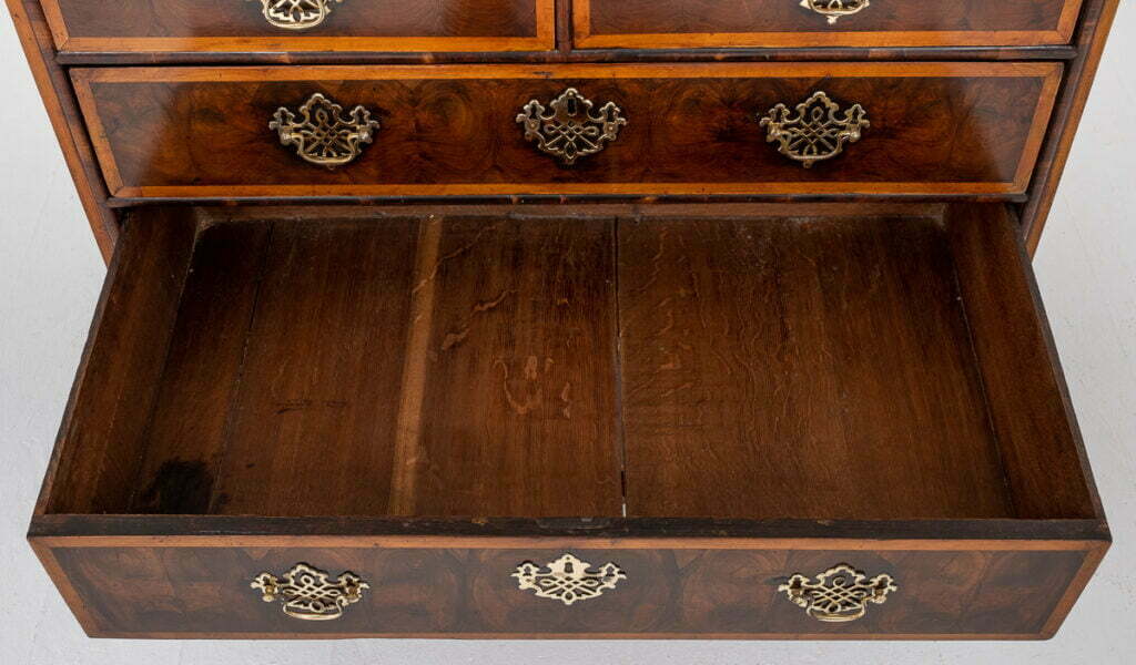 Stunning 17th Century Oyster Laburnum Chest of Drawers