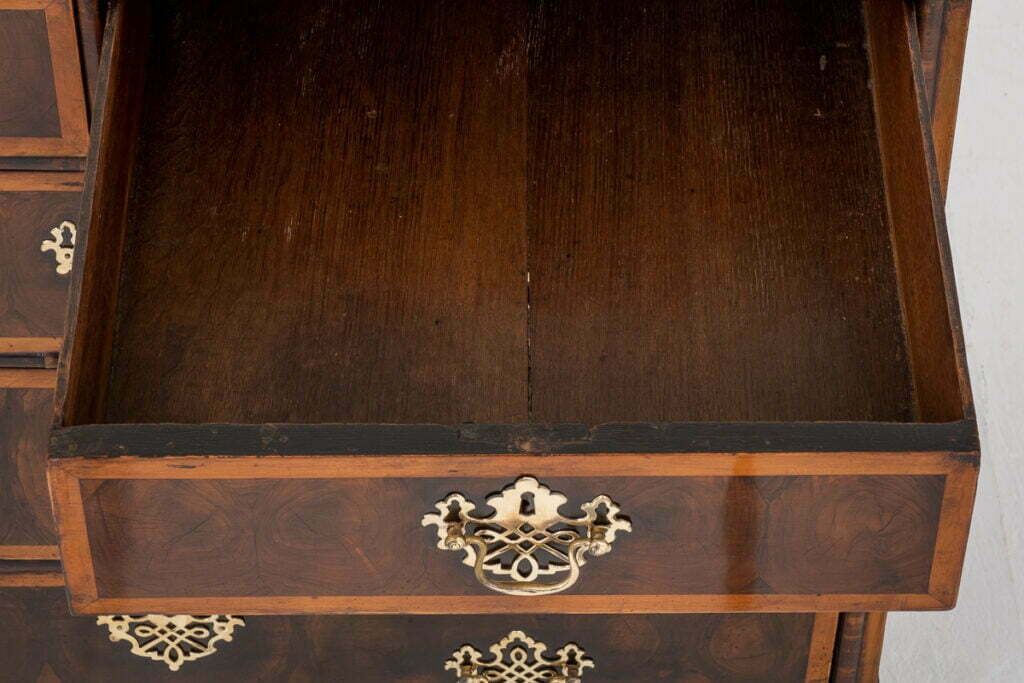 Stunning 17th Century Oyster Laburnum Chest of Drawers