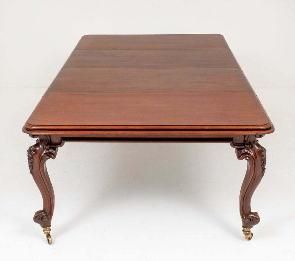 Good Quality Victorian Mahogany Extending Dining Table