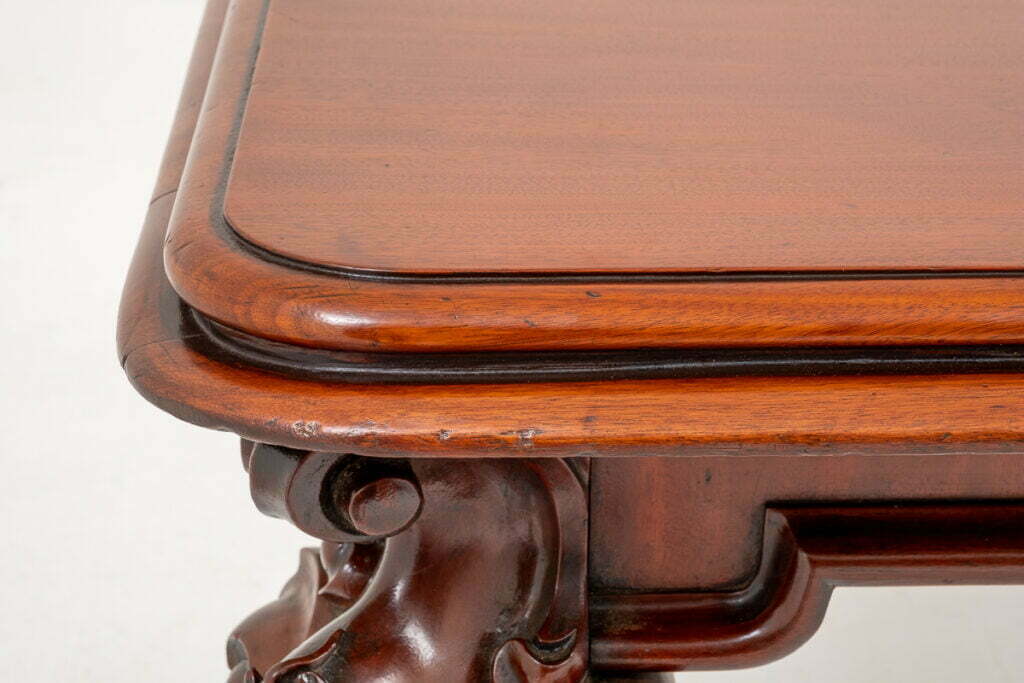 Good Quality Victorian Mahogany Extending Dining Table