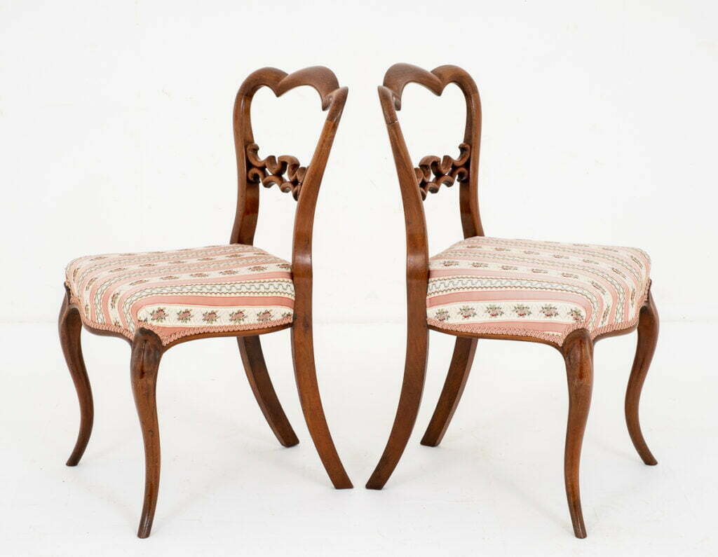 Pretty Pair of Victorian Mahogany Side Chairs