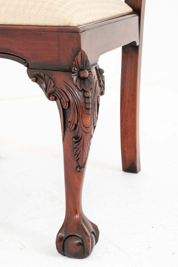 Good Set of 8 Chippendale Style Mahogany Dining Chairs