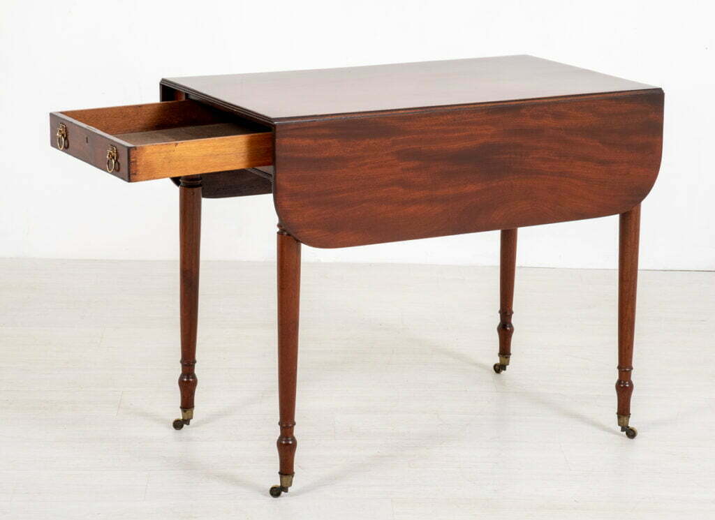 Pretty Mahogany Pembroke Table