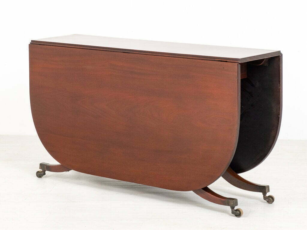Elegant Regency Mahogany Cumberland Table