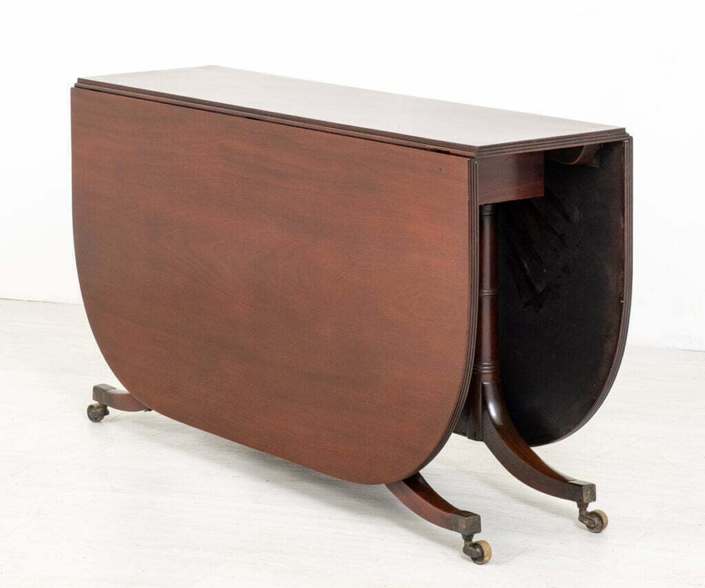 Elegant Regency Mahogany Cumberland Table