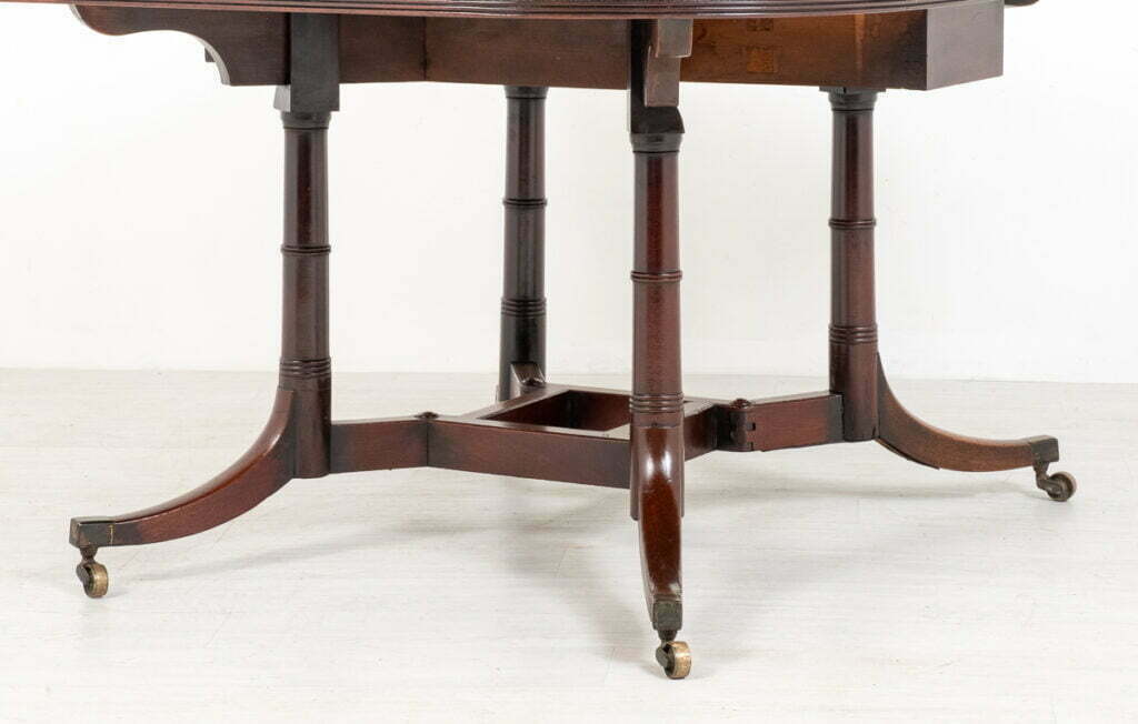 Elegant Regency Mahogany Cumberland Table