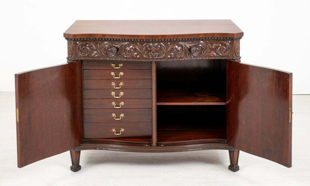 Superb Mahogany 2 Door Sideboard