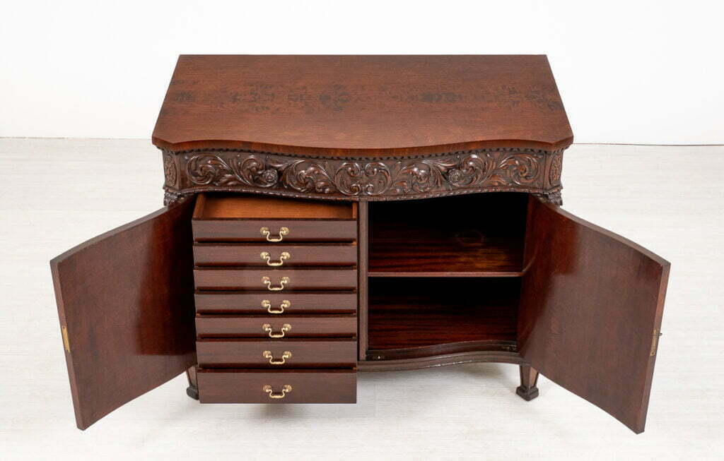 Superb Mahogany 2 Door Sideboard