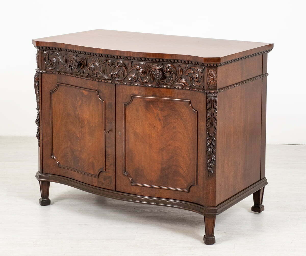 Superb Mahogany 2 Door Sideboard
