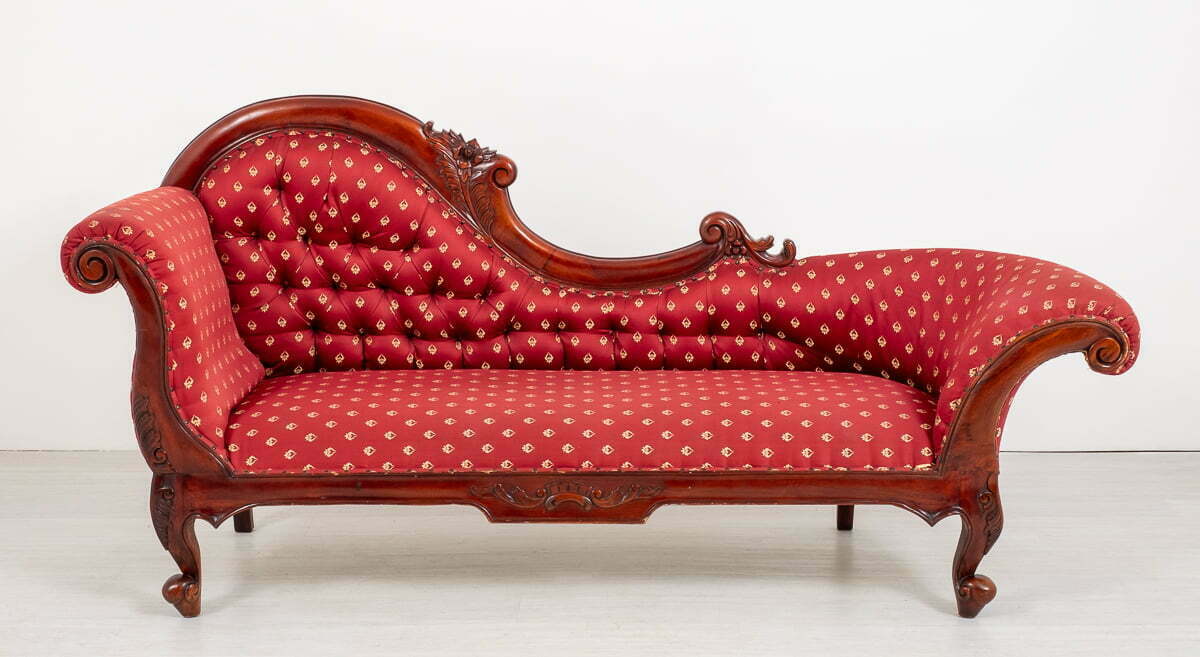 Victorian Style Chaise Lounge