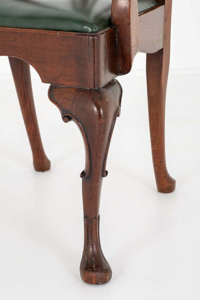 Nice Quality Chippendale Style Mahogany Carver Chair