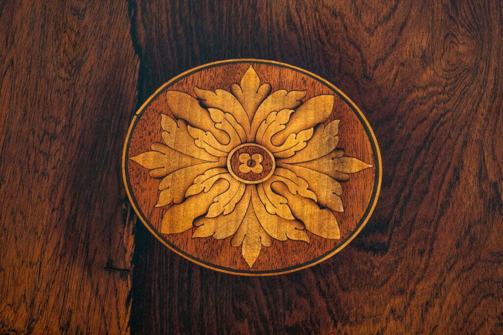 Pretty Rosewood occasional Table