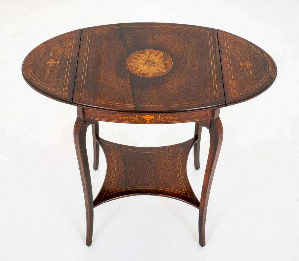 Pretty Rosewood occasional Table