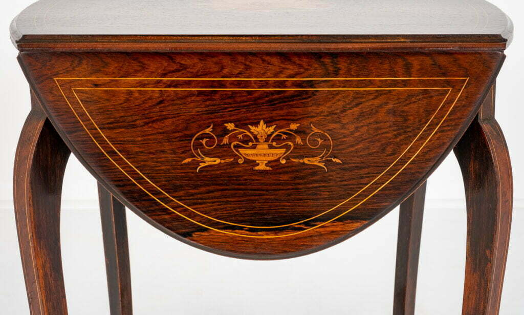 Pretty Rosewood occasional Table