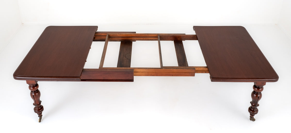 William IV Mahogany Extending Dining Table