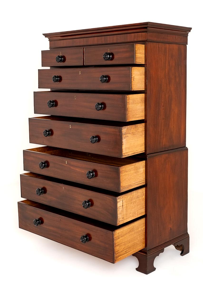 Georgian Mahogany Chest on Chest