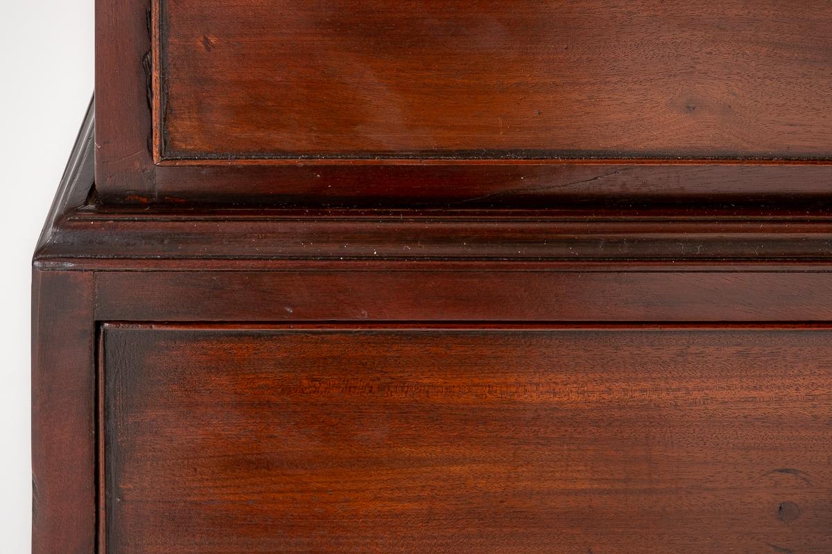Georgian Mahogany Chest on Chest