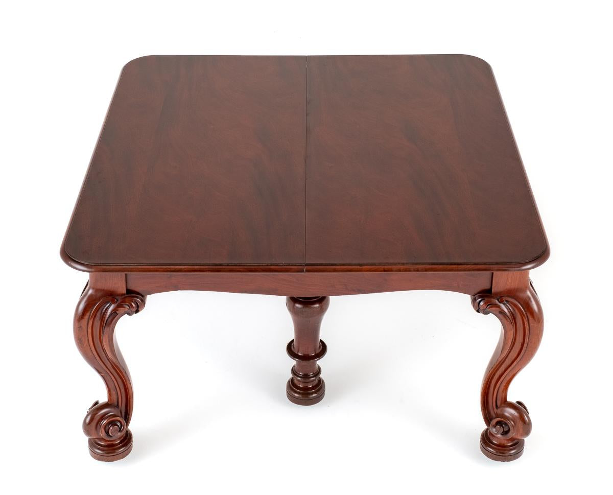 Magnificent 24 Seat Victorian Mahogany Extending Dining Table