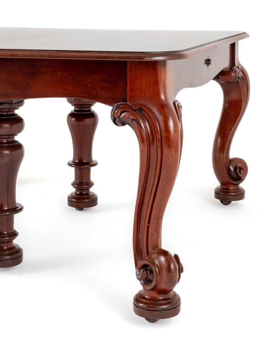 Magnificent 24 Seat Victorian Mahogany Extending Dining Table
