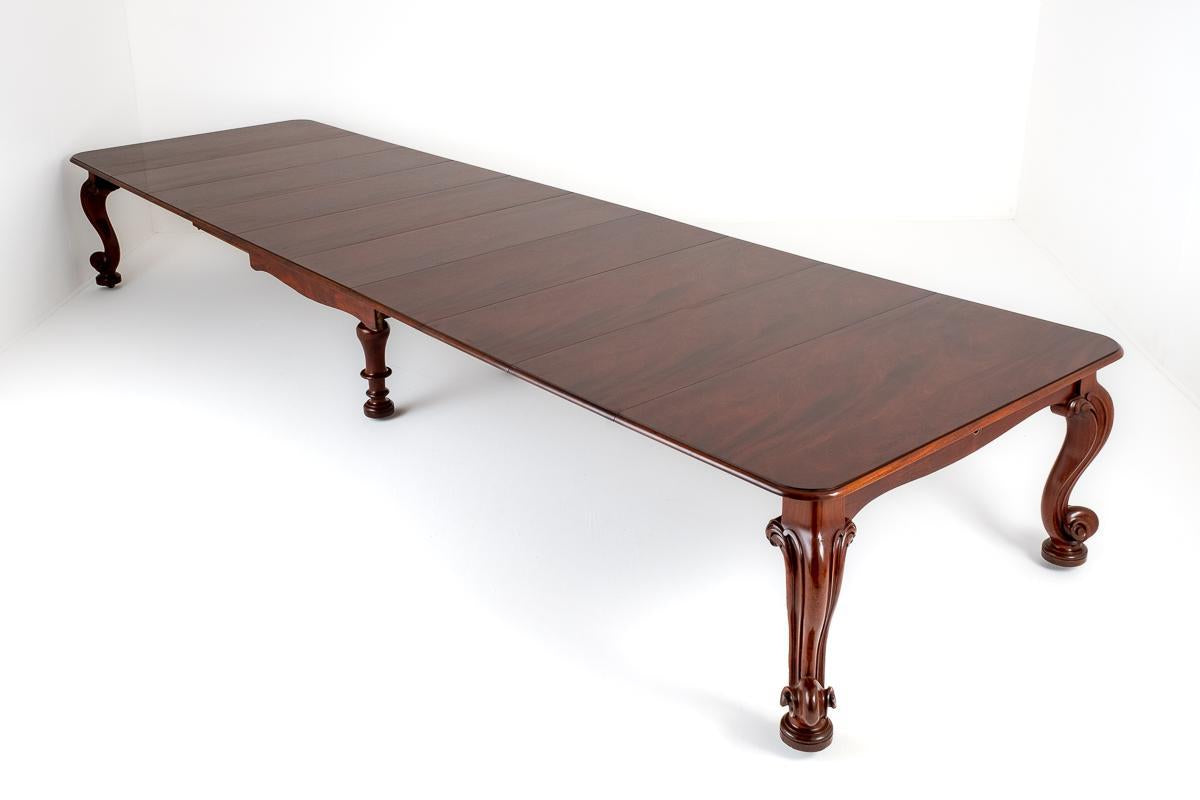 Magnificent 24 Seat Victorian Mahogany Extending Dining Table