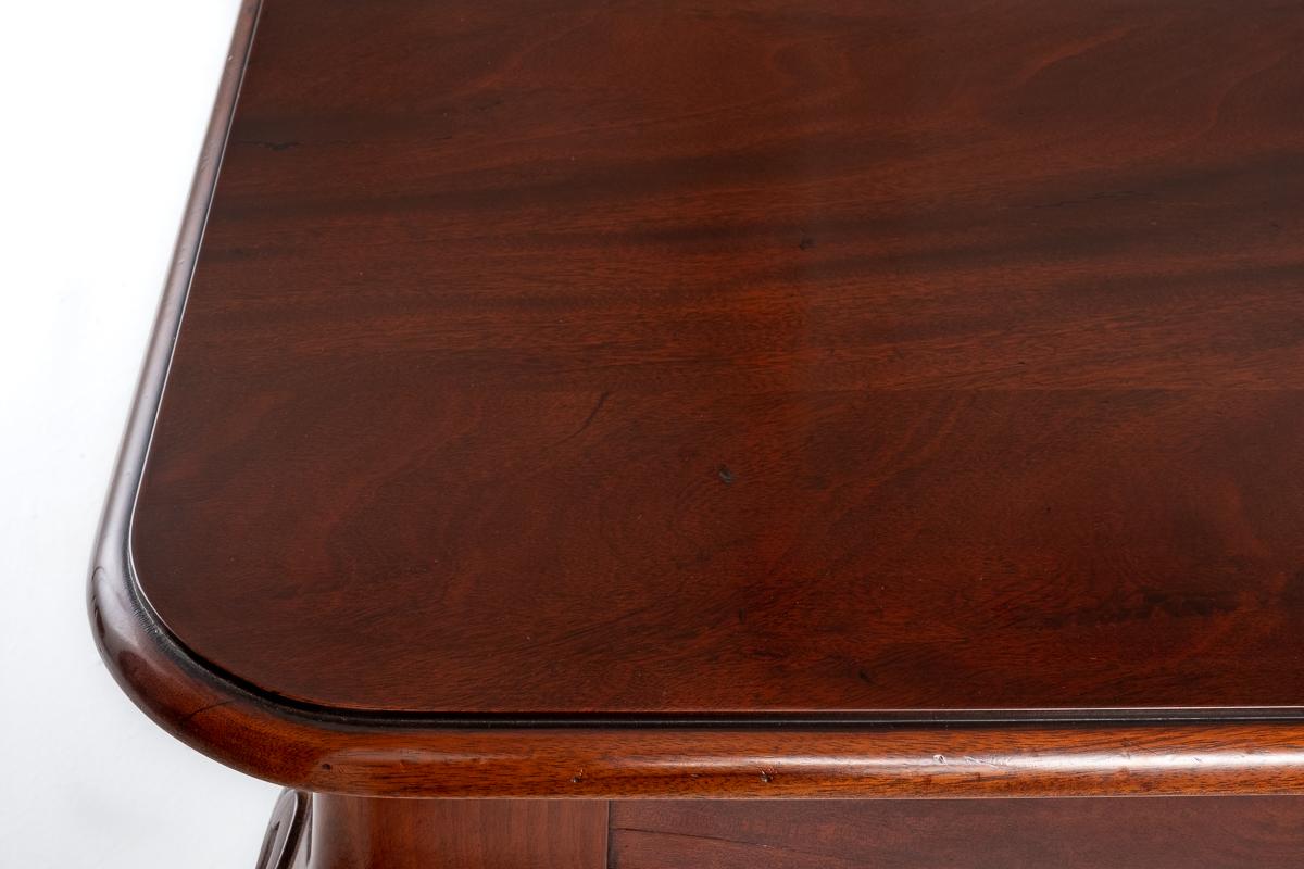 Magnificent 24 Seat Victorian Mahogany Extending Dining Table