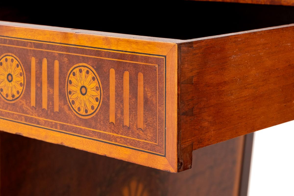 Pretty Mahogany Sheraton Revival Pedestal Desk