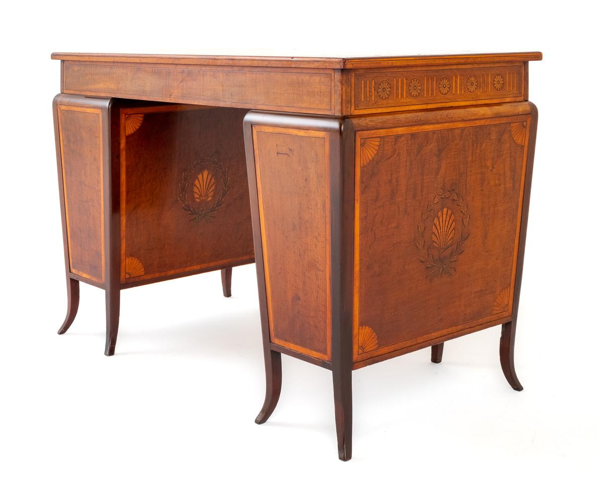 Pretty Mahogany Sheraton Revival Pedestal Desk