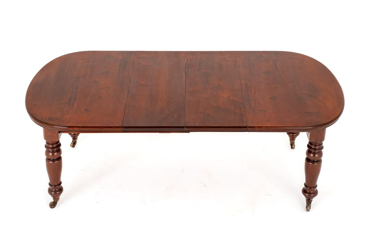 Victorian Mahogany 2 Leaf Extending Dining Table