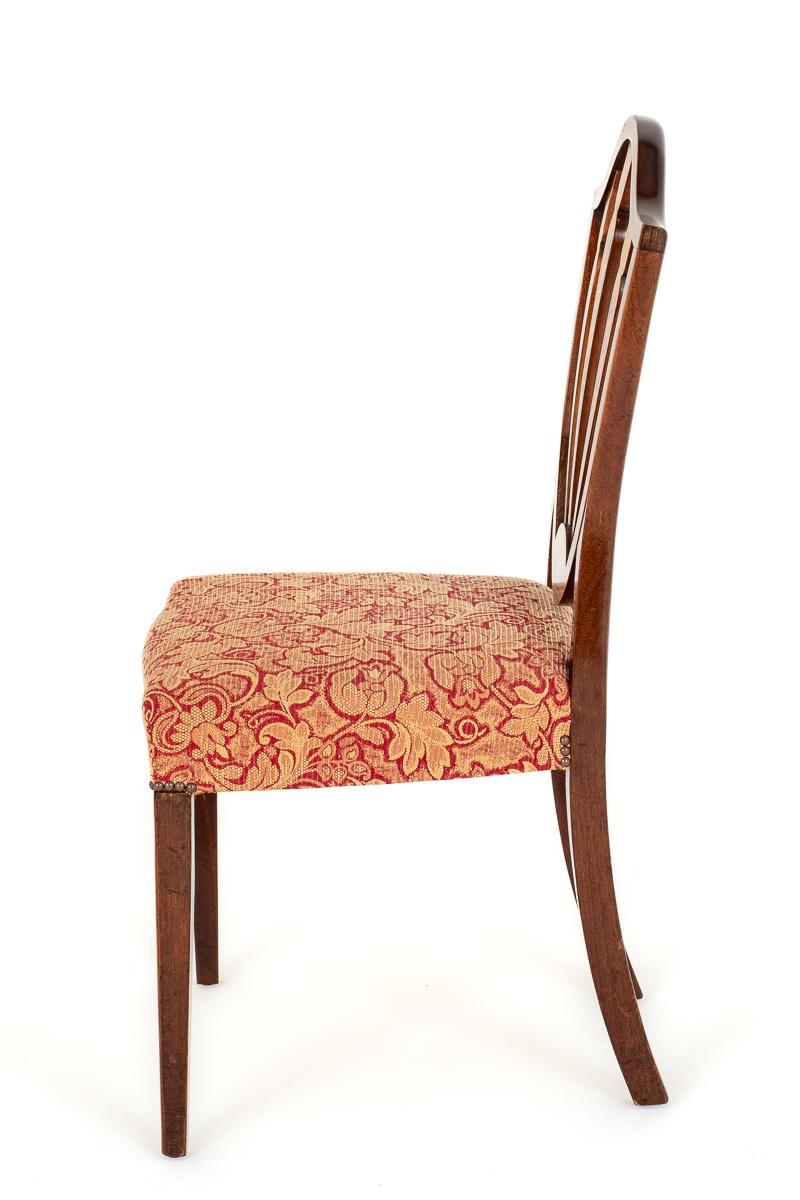 Set of 6 Mahogany Hepplewhite Style Inlaid Dining Chairs