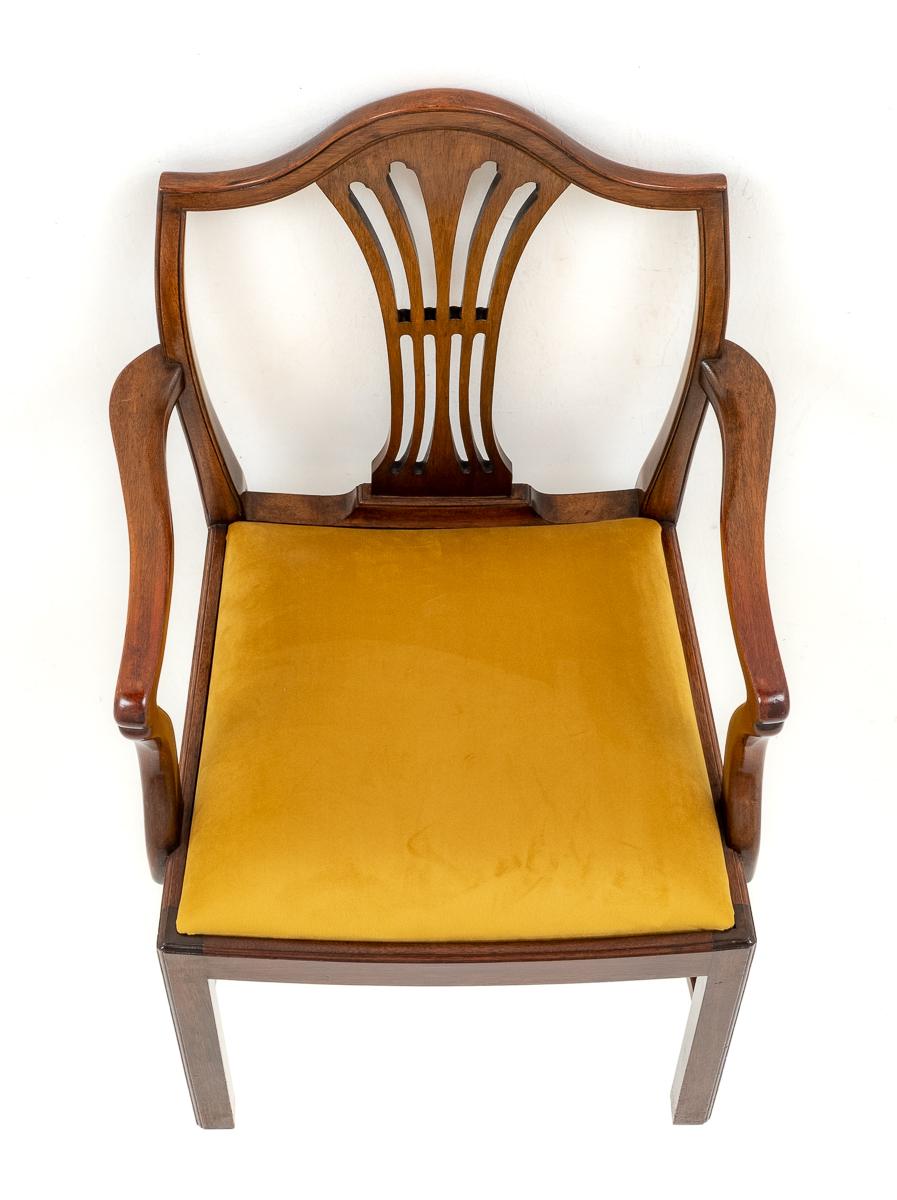 Set of 8 ( 6 + 2 )Hepplewhite Revival Mahogany Dining Chairs