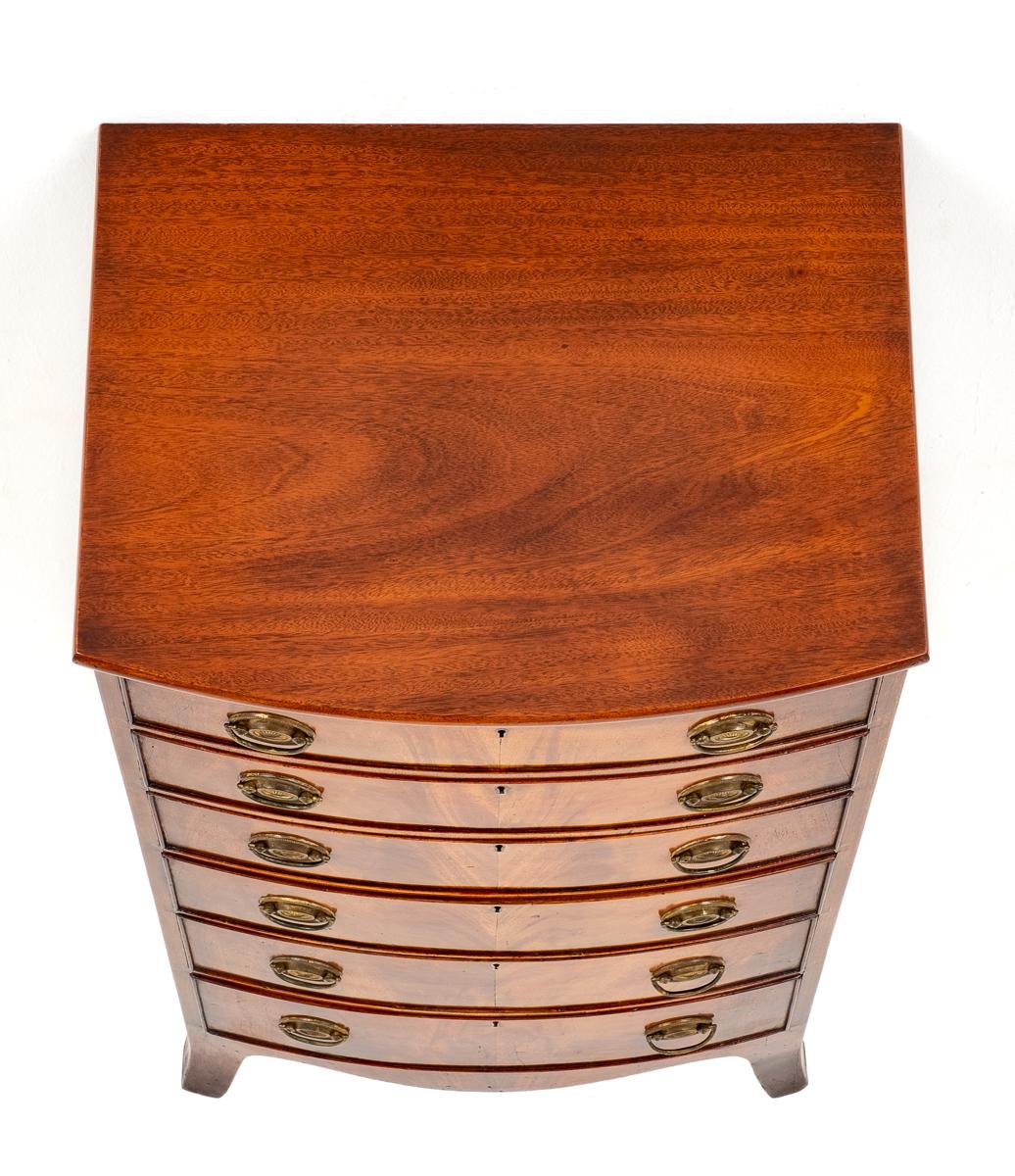 Elegant Mahogany Regency Style Bow Chest of Drawers