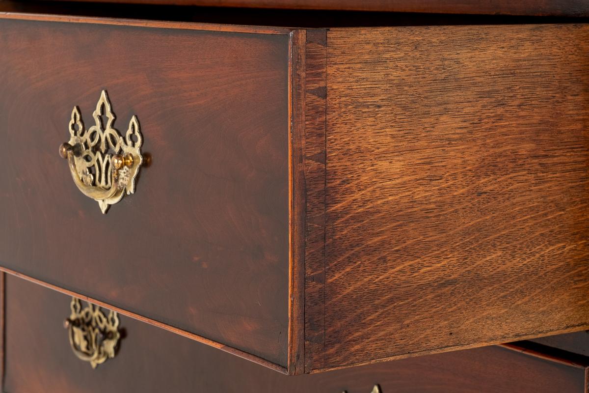 Georgian Mahogany Chest on Chest.