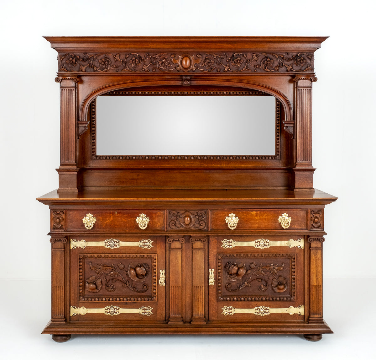 Outstanding Oak Arts and Crafts Side Cabinet