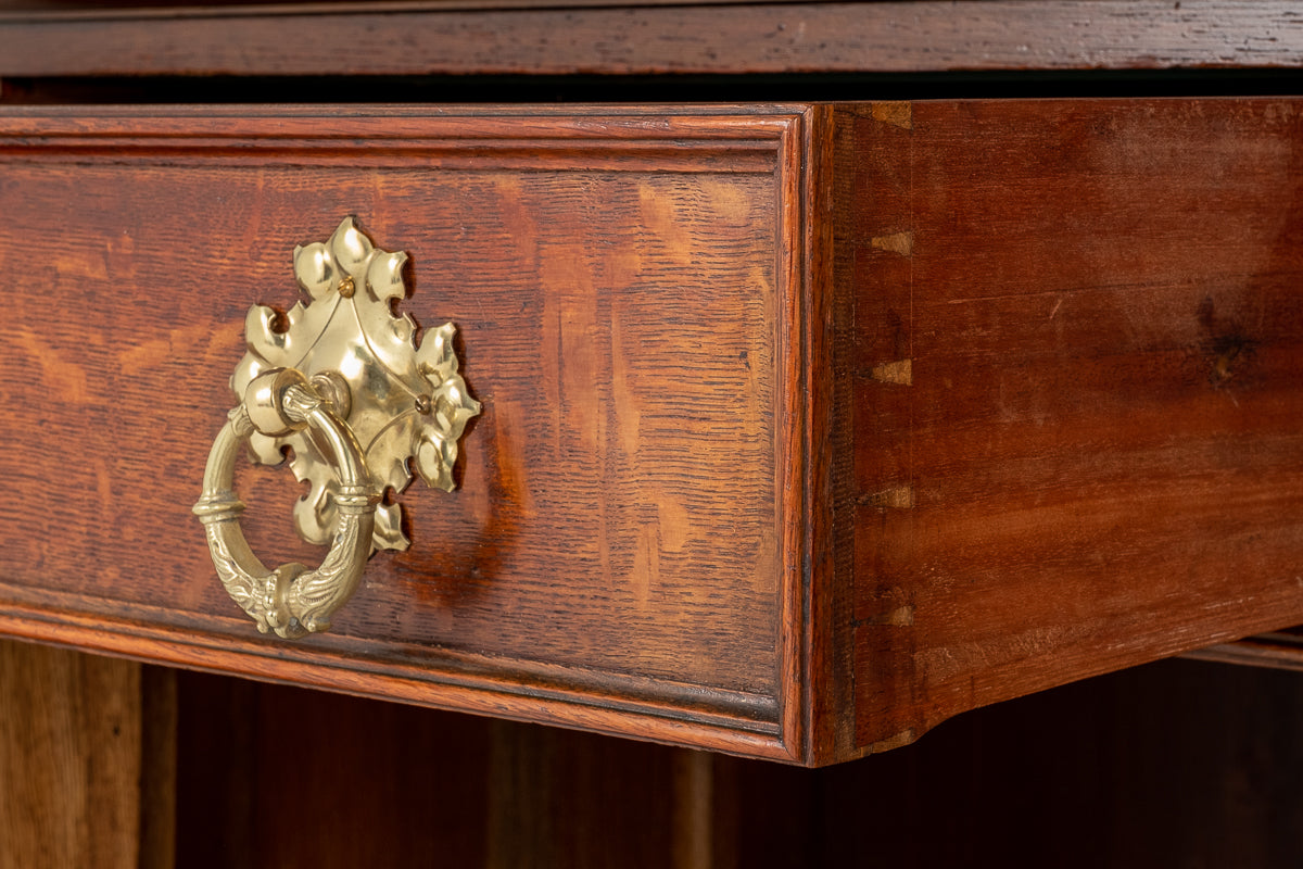 Outstanding Oak Arts and Crafts Side Cabinet