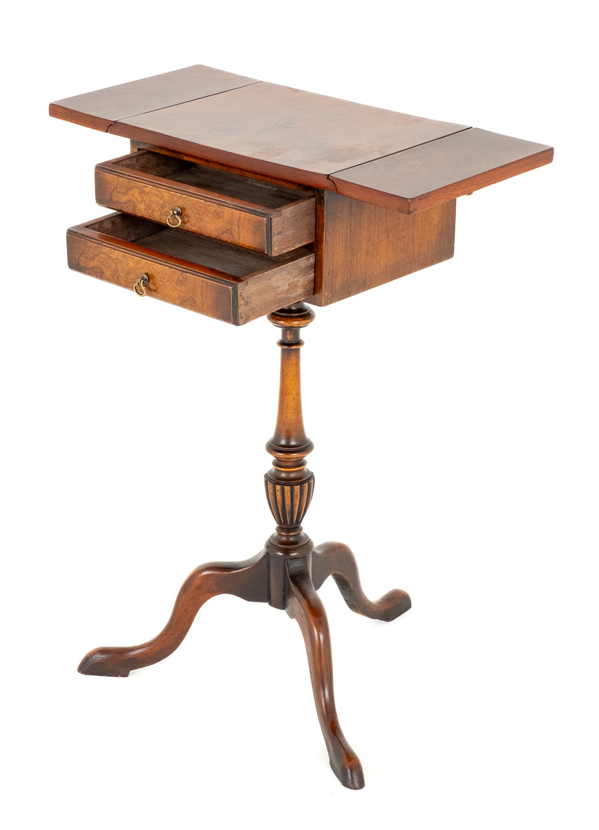 Walnut Queen Anne Style Occasional Table Georgian Shaped Legs