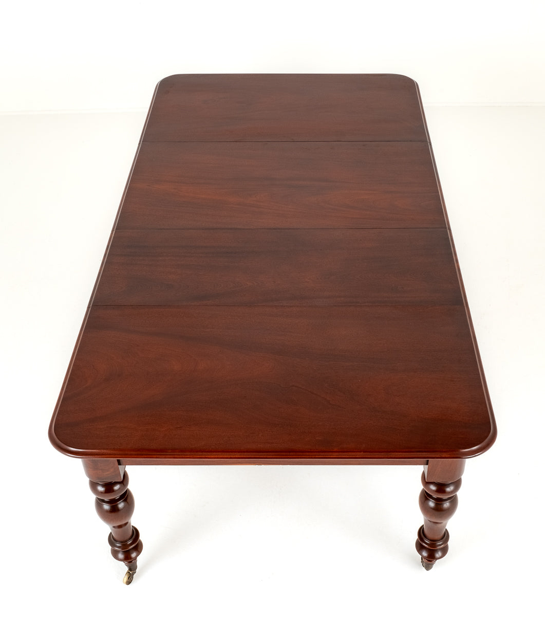 Rectangular Victorian Mahogany 2 Leaf Extending Dining Table