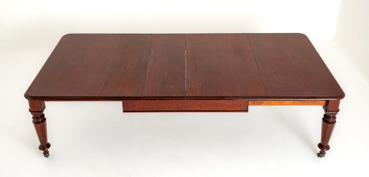 10 - 12 Seat William IV Mahogany Extending Dining Table