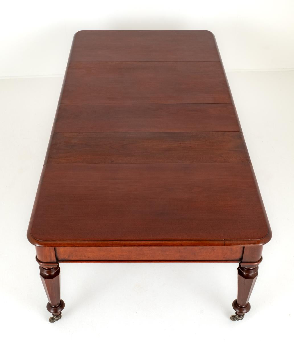 10 - 12 Seat William IV Mahogany Extending Dining Table