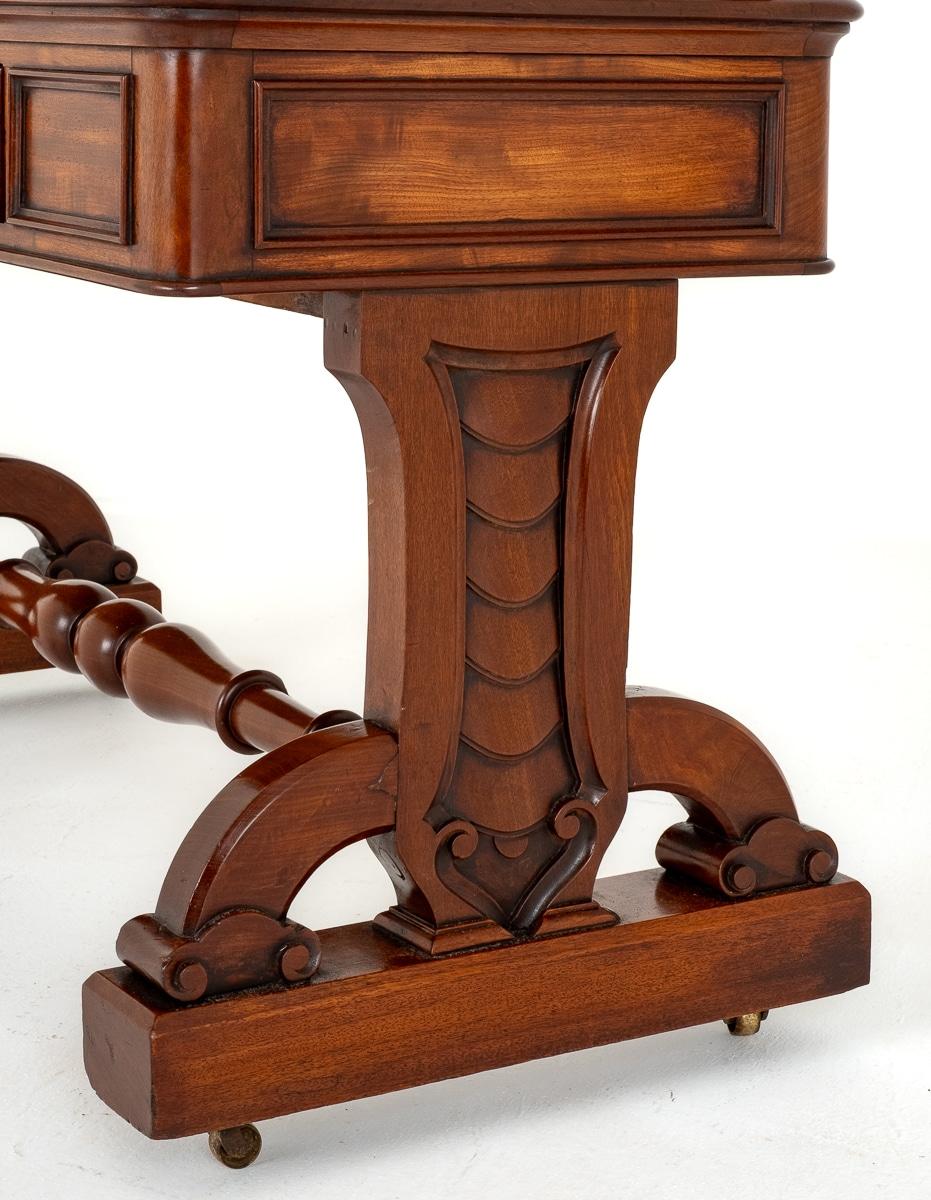 An Unusual Victorian Mahogany Dumb Waiter