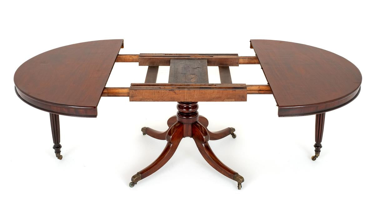 Regency Mahogany Circular Extending Dining Table