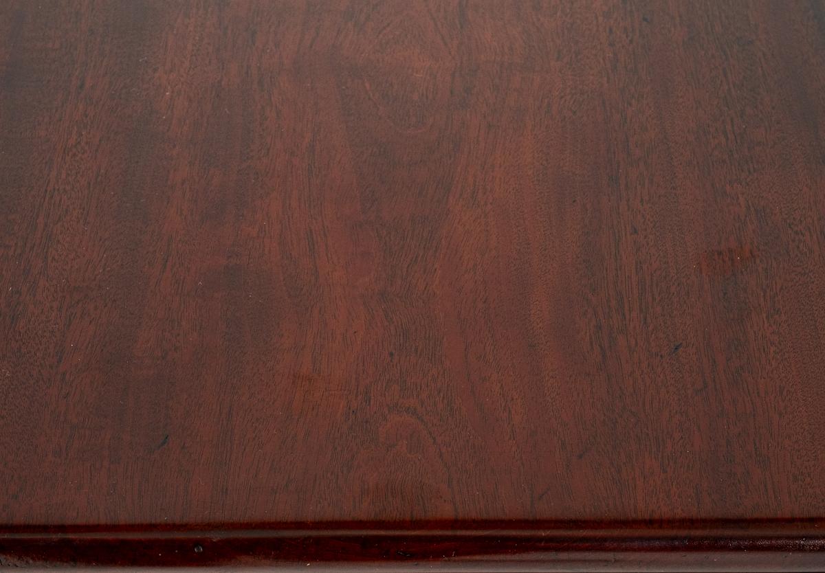 Regency Mahogany Circular Extending Dining Table