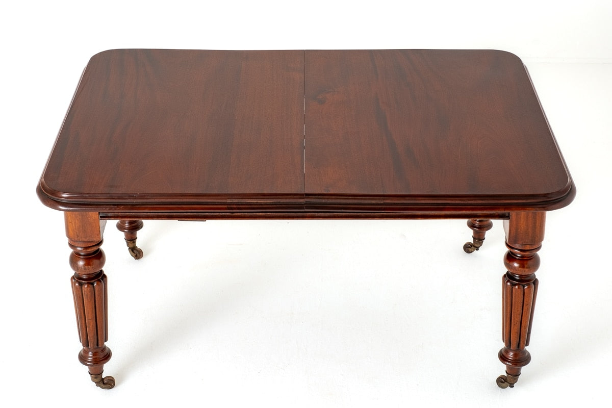 Victorian Mahogany 2 Leaf Extending Dining Table Carved Legs