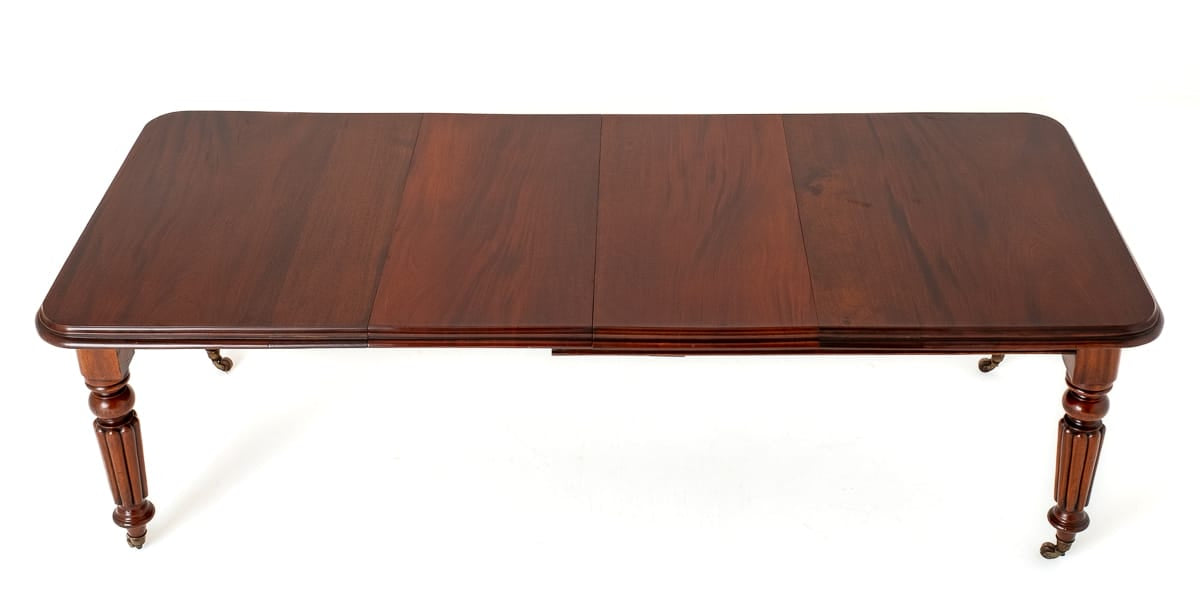 Victorian Mahogany 2 Leaf Extending Dining Table Carved Legs